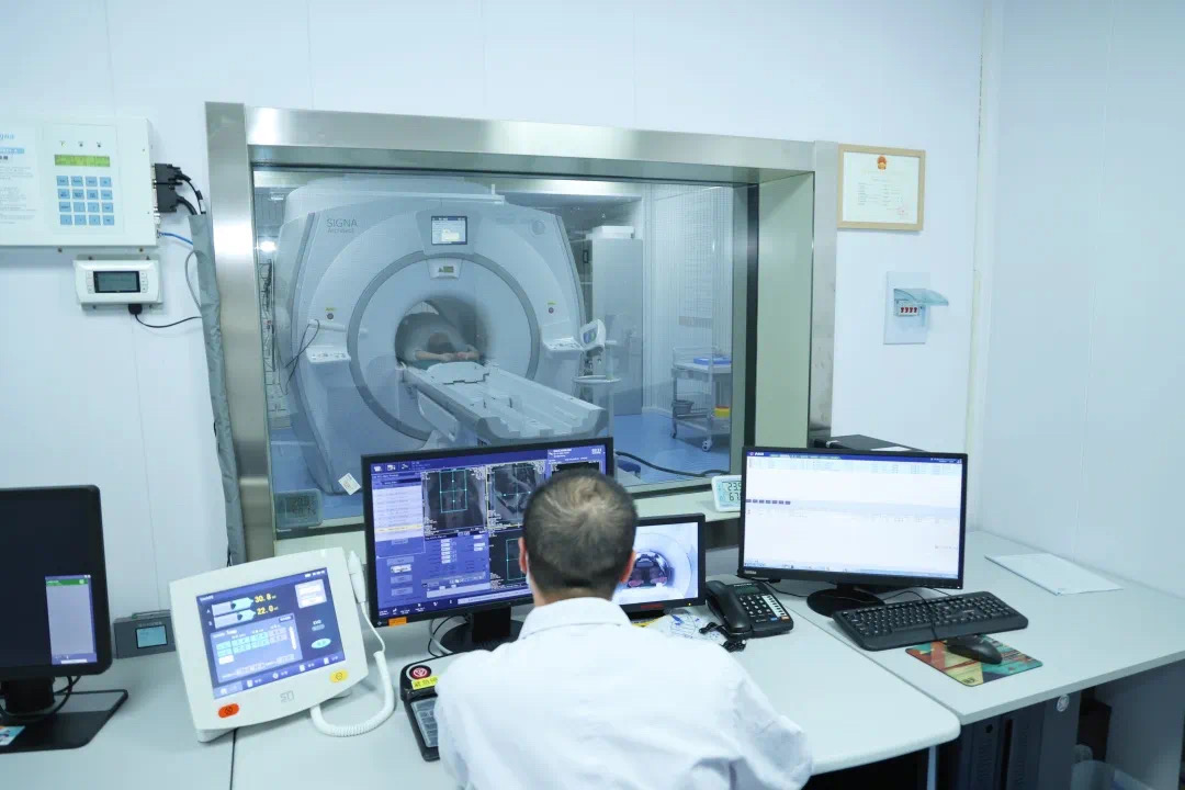 33bf41f94eb1ccf900caaf450d3bd07.jpg 33bf41f94eb1ccf900caaf450d3bd07.jpg